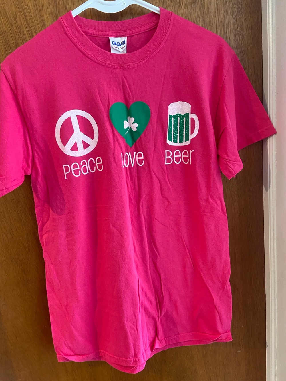 Pink "Peace Love Beer" Graphic Tee T-Shirt Size Small